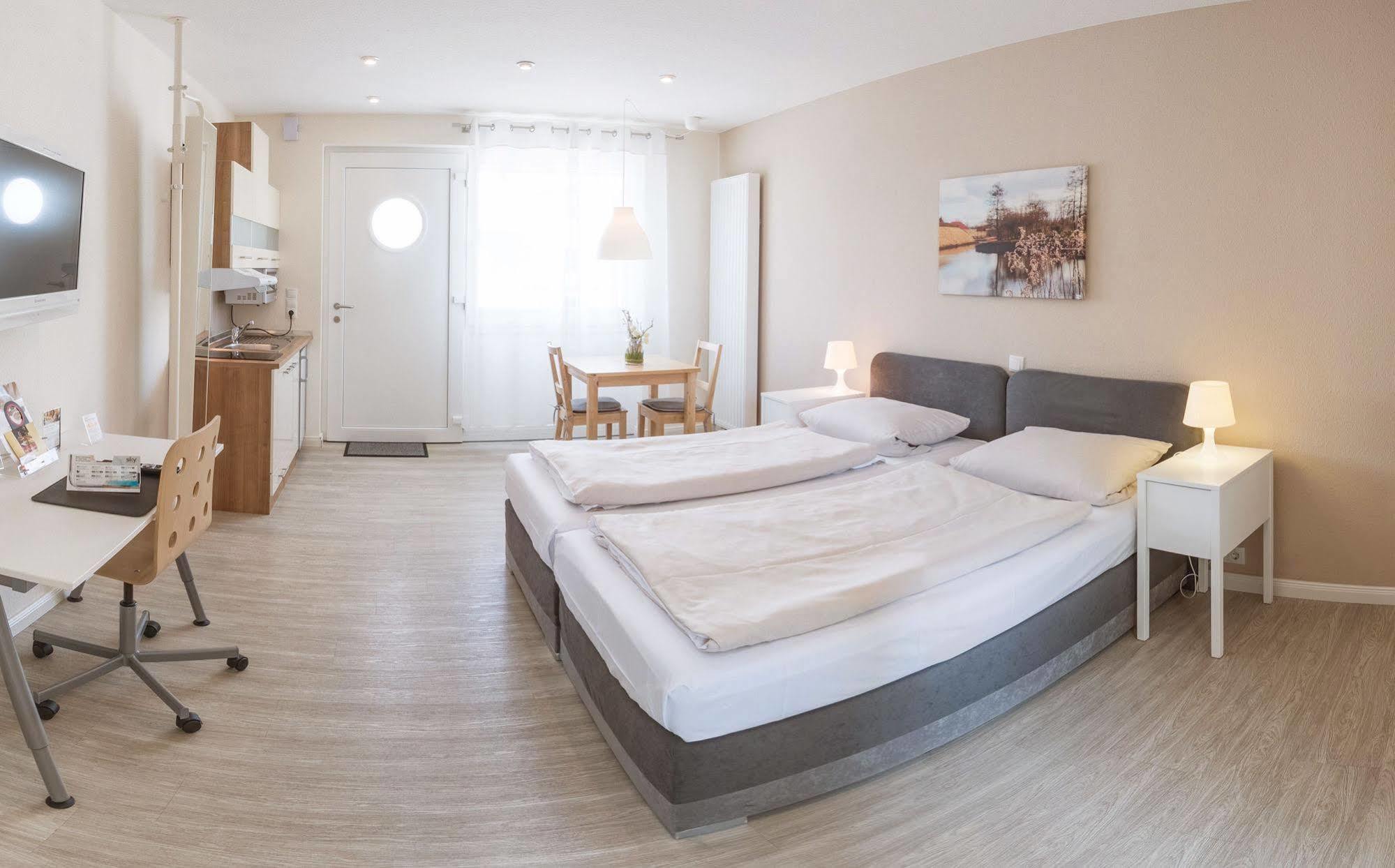 Schaefers Hotel, Self-Check-In, Cafe Und Baecker Am Hotel Vechta Luaran gambar